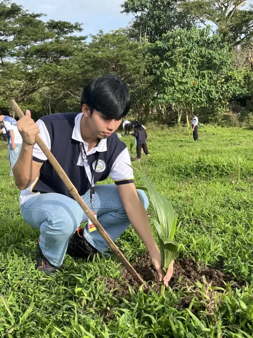 JPAMA officers join MSEUF tree planting activity