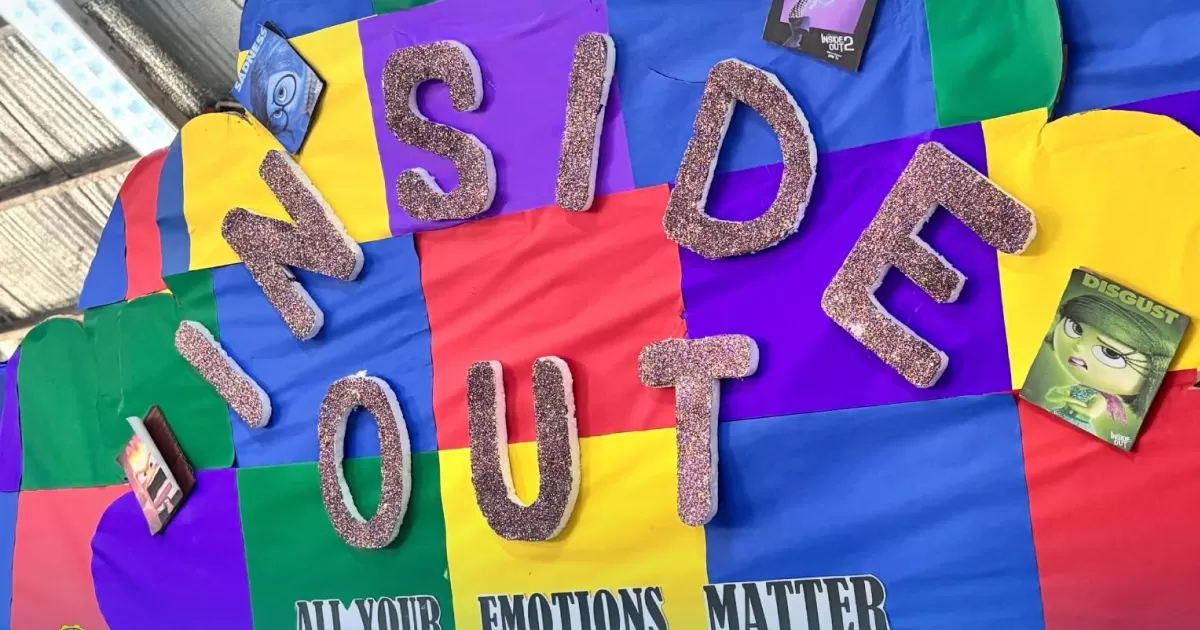Junior Marketing Association promotes emotional expression through Inside Out booth