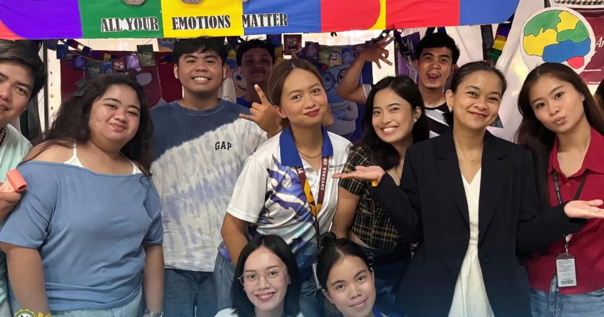 Junior Marketing Association promotes emotional expression through Inside Out booth